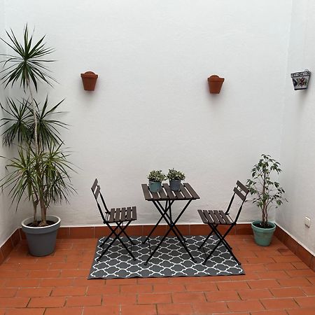 Traditional House In Triana Sevilla Kültér fotó